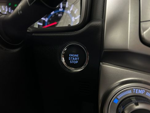Used 2019 Toyota 4Runner Limited AWD/4WD image 12