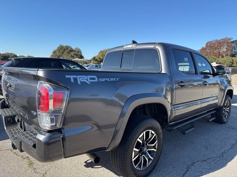 Used 2020 Toyota Tacoma TRD Sport image 5
