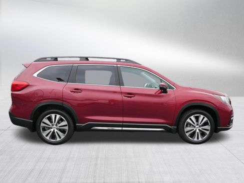 Used 2022 Subaru Ascent Limited w/ Technology Package AWD/4WD image 8