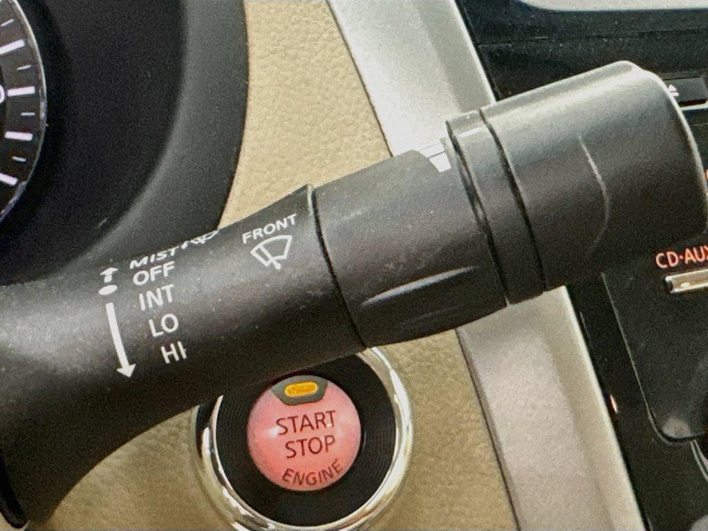 Used 2013 Nissan Altima 2.5 SV FWD image 14