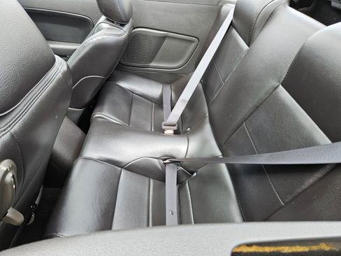 Used 2007 Ford Mustang Premium RWD image 19