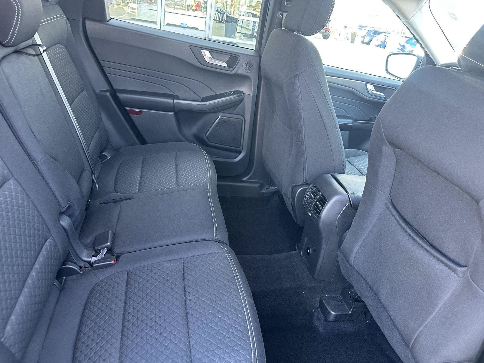 Used 2023 Ford Escape Active w/ Tech Pack #2 AWD/4WD image 27