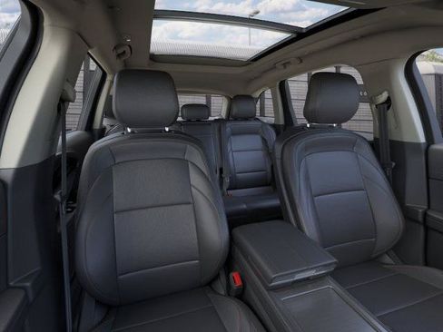 New 2026 Lincoln Nautilus Premier w/ Equipment Group 102A AWD/4WD image 32