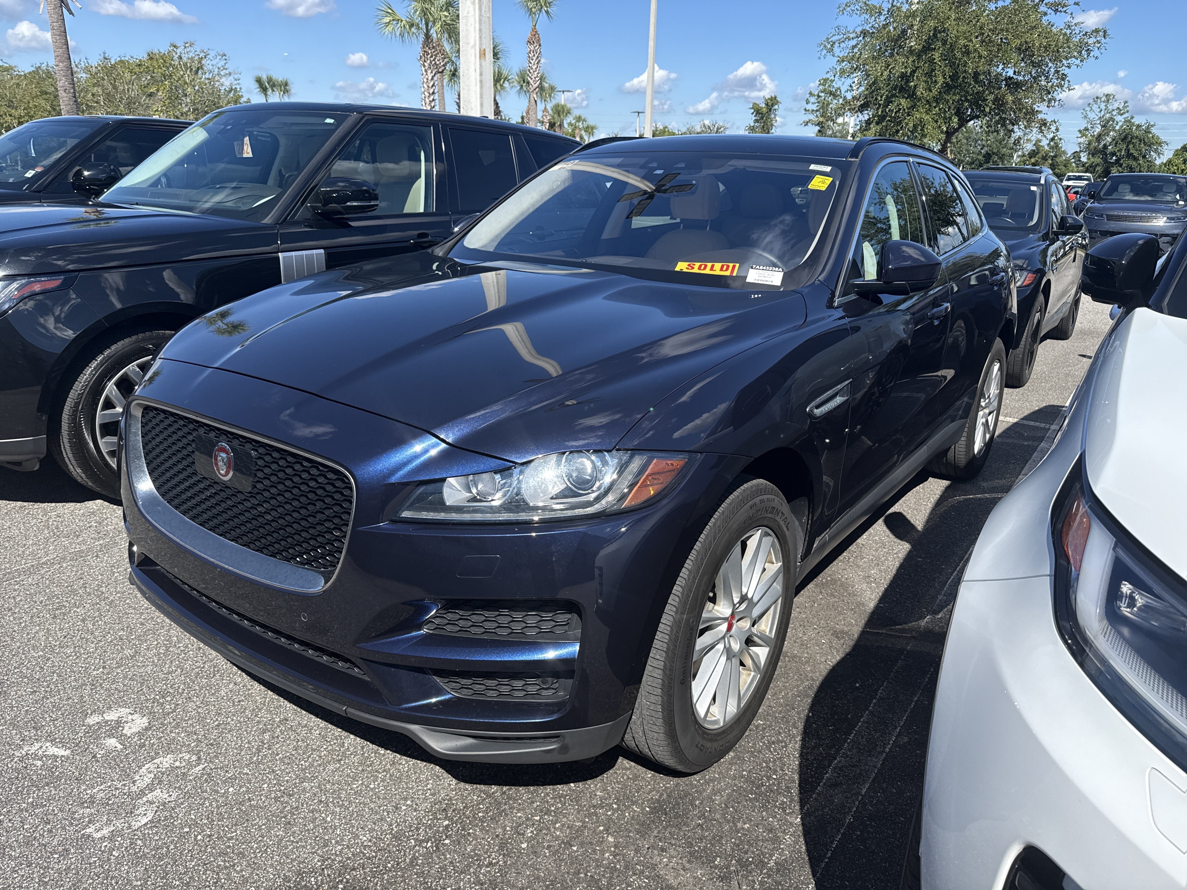 Used 2019 Jaguar F-PACE Prestige AWD/4WD image 1