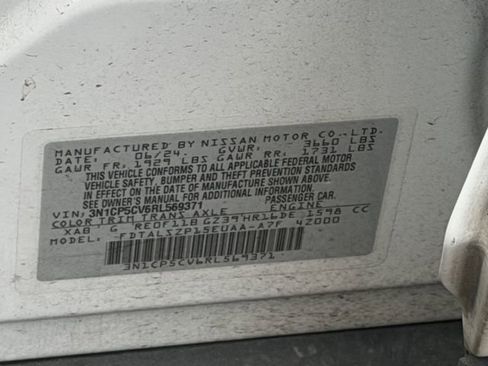 Used 2024 Nissan Kicks SV image 8