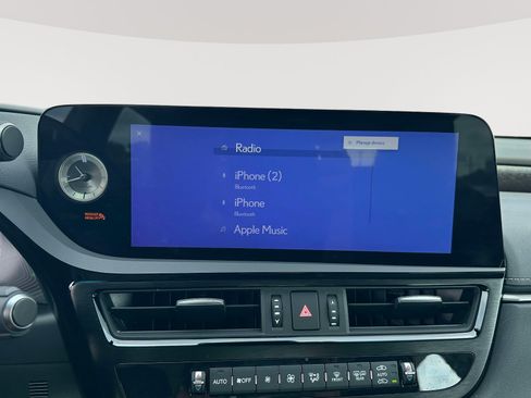 Used 2024 Lexus ES 350 w/ Premium Package FWD image 10