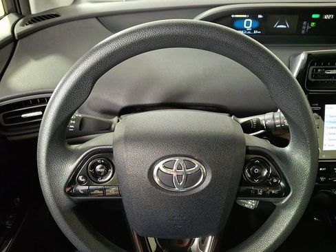 Used 2021 Toyota Prius LE w/ Carpet Mat Package (TMS) FWD image 18