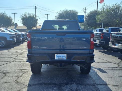 New 2026 Chevrolet Silverado 2500 Custom w/ Custom Value Package AWD/4WD image 15