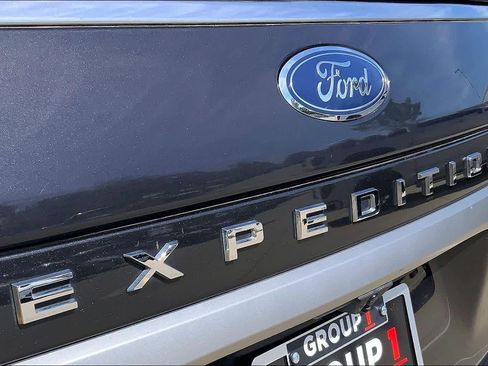 Used 2024 Ford Expedition Max XLT AWD/4WD image 32