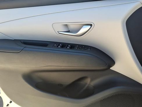 Used 2026 Hyundai Tucson SEL AWD/4WD image 16