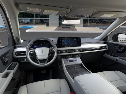 New 2026 Lincoln Aviator 2WD image 9