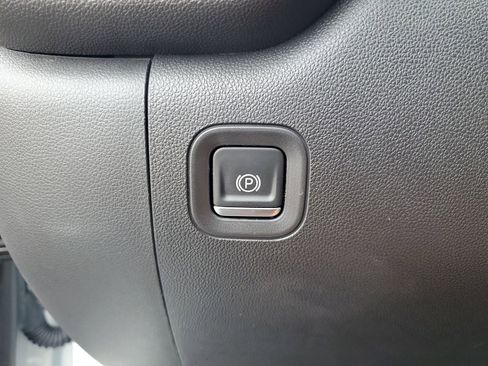 Used 2024 GMC Sierra 1500 Pro w/ Pro Value Package image 22