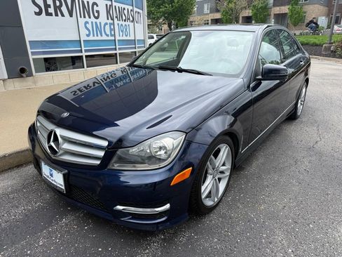 Used 2013 Mercedes-Benz C 300 4MATIC Sedan image 9