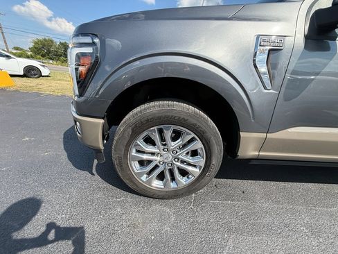 Used 2025 Ford F150 King Ranch w/ FX4 Off-Road Package AWD/4WD image 9