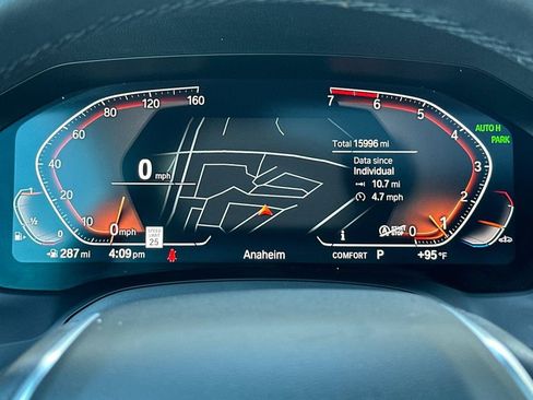 Used 2023 BMW 430i Coupe w/ Premium Package image 28