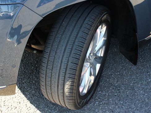 Used 2020 Jeep Grand Cherokee Summit image 48