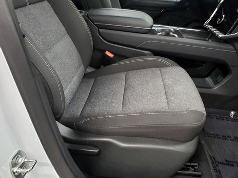 Used 2025 GMC Acadia Elevation image 19