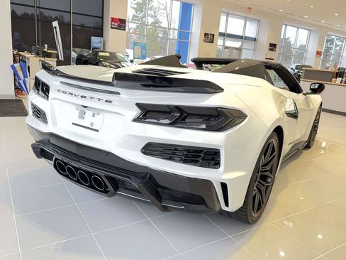 Used 2024 Chevrolet Corvette Z06 w/ Stealth Interior Trim Package image 23