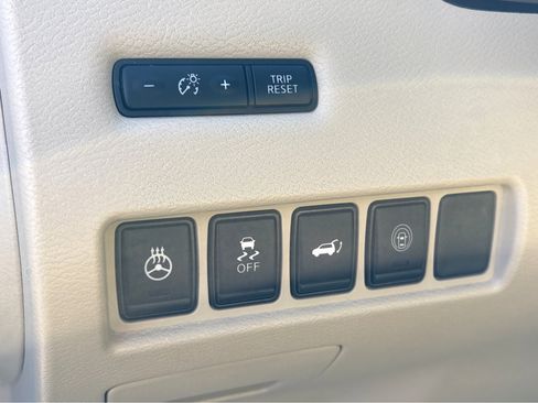 Used 2022 Nissan Murano Platinum w/ Cargo Package image 19