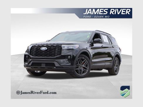 Used 2025 Ford Explorer ST-Line w/ ST-Line Street Pack AWD/4WD image 1