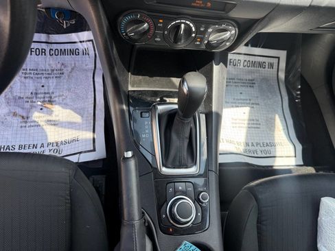 Used 2015 MAZDA MAZDA3 i Sport FWD image 19