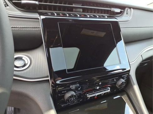 New 2026 Jeep Grand Cherokee Laredo X AWD/4WD image 22
