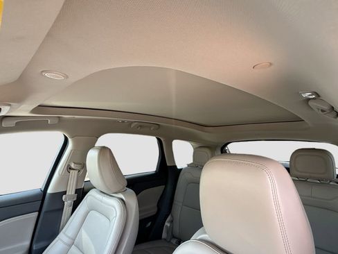 Used 2022 Lincoln Corsair Reserve w/ Equipment Group 201A image 28