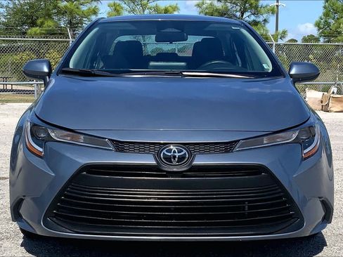 Used 2024 Toyota Corolla LE FWD image 4
