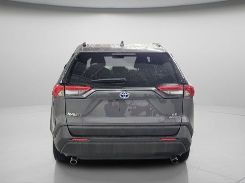 Used 2024 Toyota RAV4 LE AWD/4WD image 22
