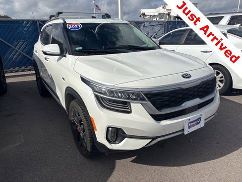 Used 2021 Kia Seltos SX w/ SX Sunroof Package image 3