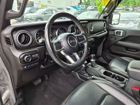 Used 2021 Jeep Wrangler Unlimited Sahara w/ Cold Weather Group AWD/4WD image 13