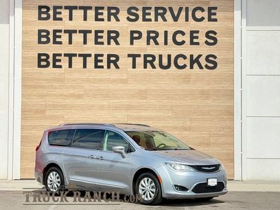 Used 2018 Chrysler Pacifica Touring-L