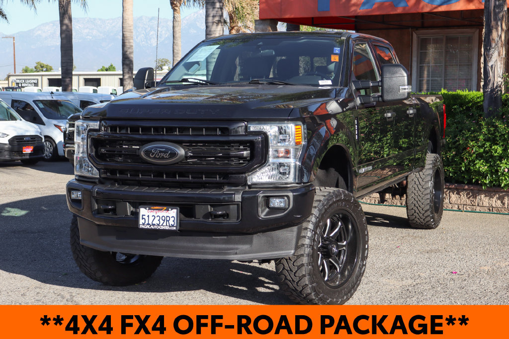 Used 2022 Ford F250 XLT w/ Black Appearance Package AWD/4WD image 4
