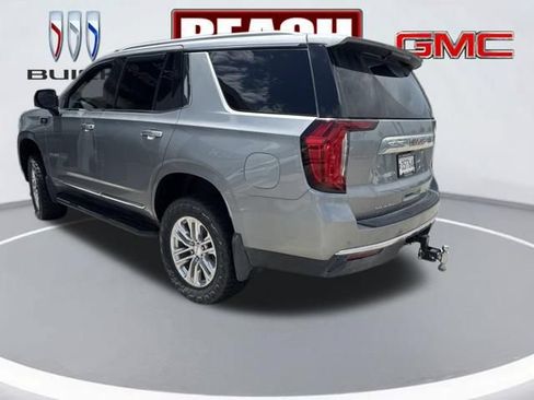 Used 2024 GMC Yukon SLT w/ SLT Luxury Package AWD/4WD image 6