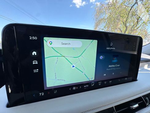 Used 2025 Lincoln Aviator Reserve AWD/4WD image 18