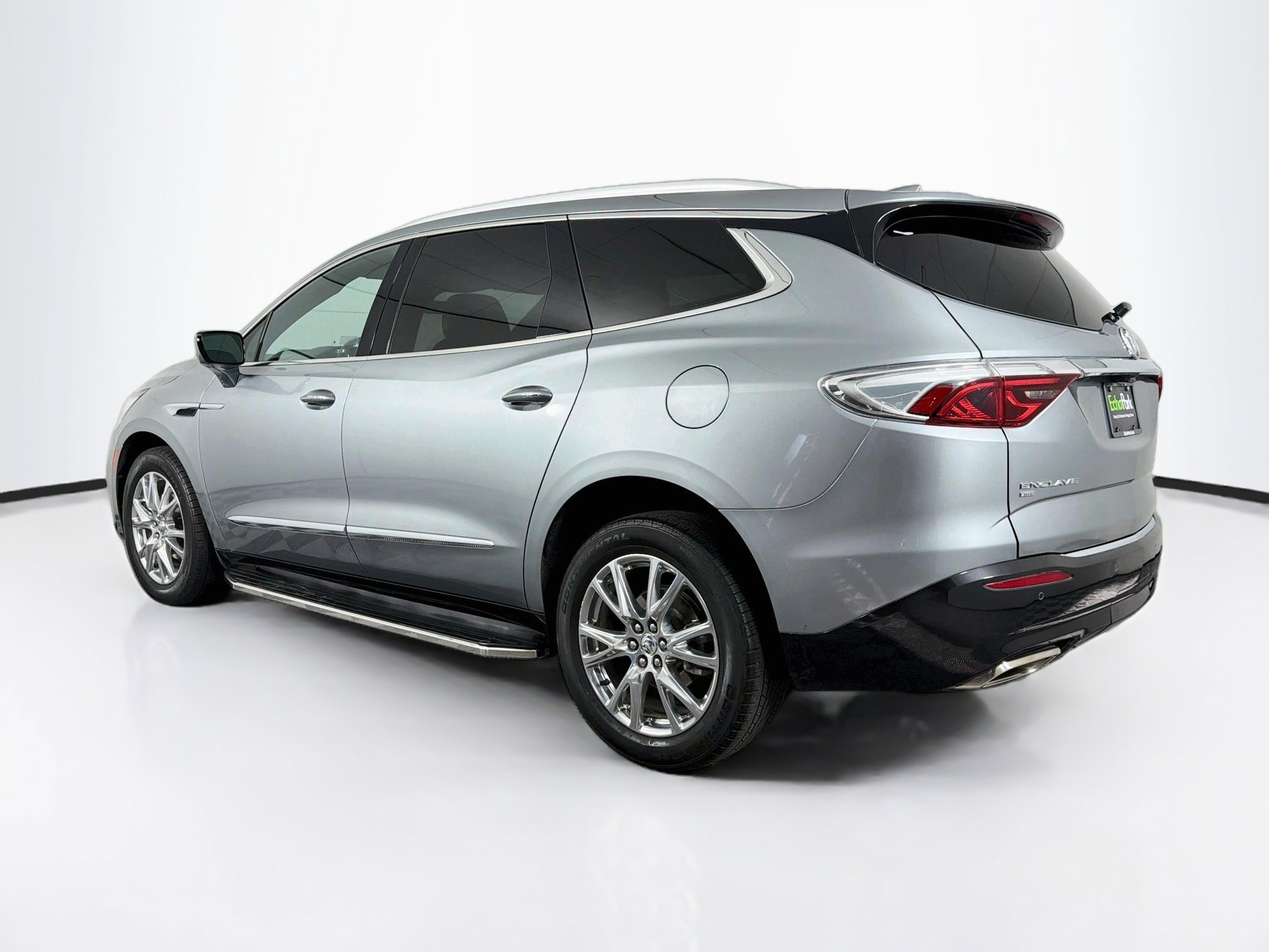 Used 2023 Buick Enclave Premium AWD/4WD image 5