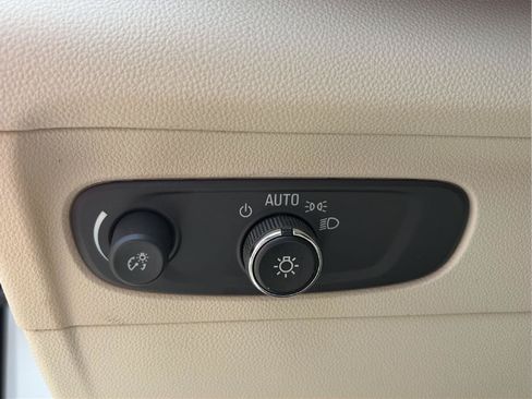 Certified 2023 Buick Envision Essence AWD/4WD image 25