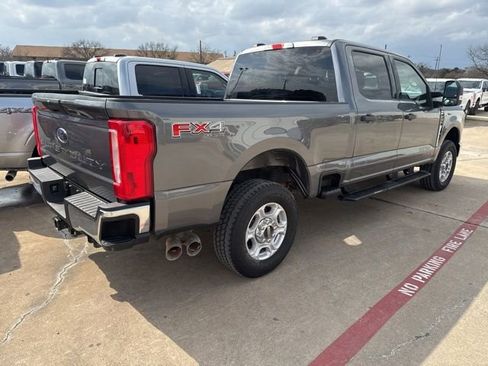 Used 2025 Ford F250 XLT w/ FX4 Off-Road Package image 14