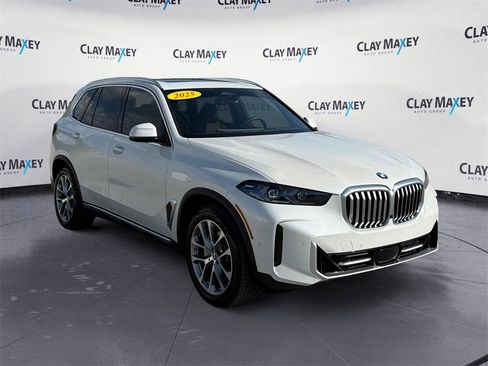 Used 2025 BMW X5 xDrive40i w/ Premium Package image 7