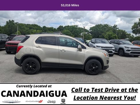 Used 2016 Chevrolet Trax LT w/ LT Convenience Package AWD/4WD image 2