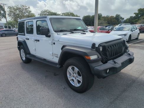 Used 2020 Jeep Wrangler Unlimited Sport S AWD/4WD image 2