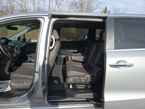 Used 2024 Honda Odyssey Touring image 11