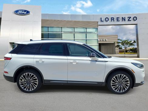 Used 2021 Lincoln Corsair Reserve w/ Elements Package AWD/4WD image 4