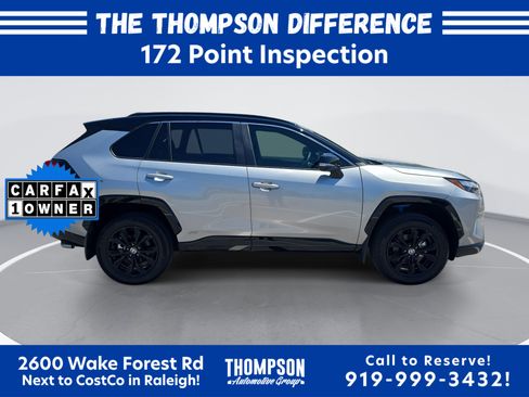 Used 2024 Toyota RAV4 XSE AWD/4WD image 2