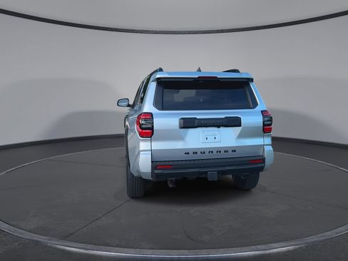 Certified 2025 Toyota 4Runner SR5 AWD/4WD image 7