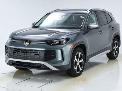 New 2025 Volkswagen Tiguan SE