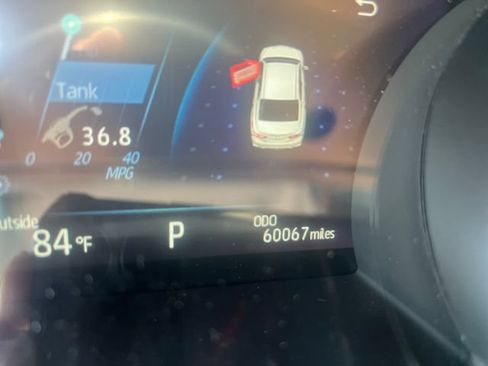 Used 2018 Toyota Camry XSE FWD image 17