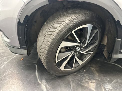 Used 2019 Honda HR-V Sport image 30