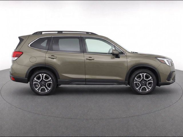 Used 2023 Subaru Ascent Limited w/ Technology Package AWD/4WD image 7