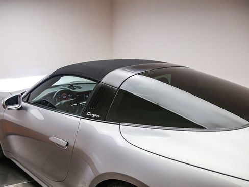 Certified 2023 Porsche 911 Targa 4S AWD/4WD image 10